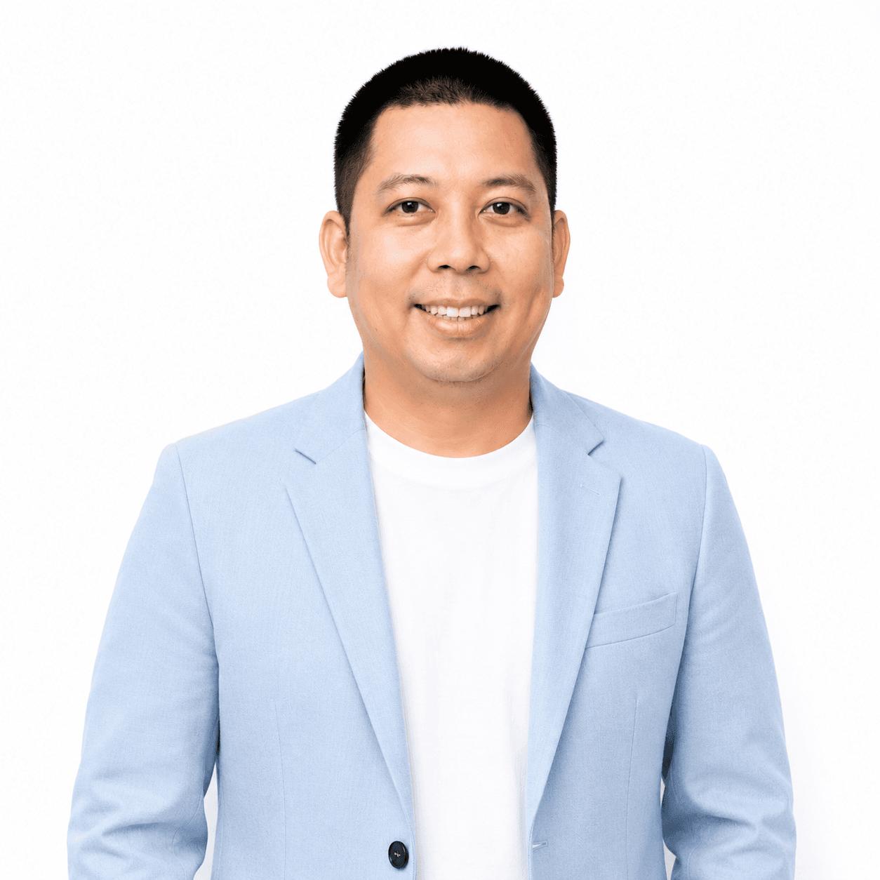 พรชัย ศิริกิจพาณิชย์กูล — ผู้จัดการสำนักงาน Riskless Accounting